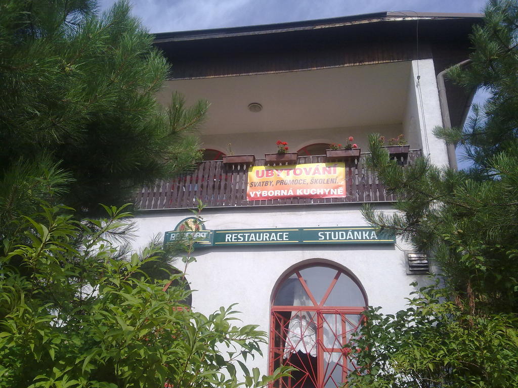 Studanka Hotel Orlová Eksteriør billede